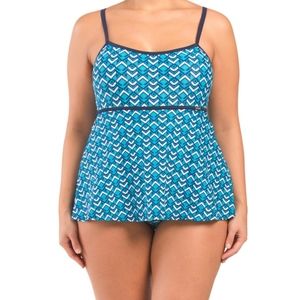Plus Size Swimsuit w/ Geometric Design